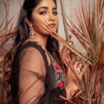 Dimple Hayathi Instagram – We clearly have too many favorites!
Outfit: @keerthikadireofficial
Photography: @puchi.photography
Jewllery: @karnikajewelshyd
Makeup: @aruusmakeup
Hair: @nagukasu
.
.
.
.
.
.
.
.
#stylediaries #raamabaanam #peoplemediafactory #tollywood #styling #dimplehayathi #celebstyle