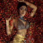 Dimple Hayathi Instagram - She wore flowers in her hair and carried magic secrets in her eyes . #dimplehayathi Shot by : @georgeavinash Hair n makeup : @makeupby_ayeshaali Styling : @naveedahme