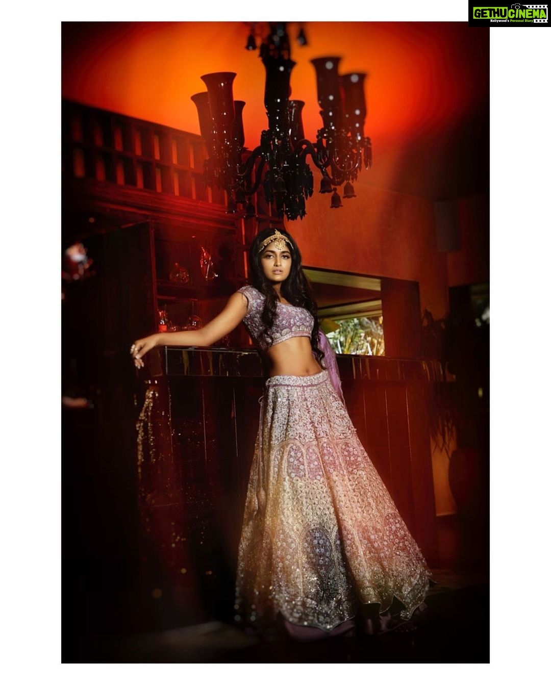 Dimple Hayathi Instagram - Her value is priceless her potential is limitless .. #dimplehayathi Shot by : @nikkhil_bareli Makeup : @beautyby_chaitanyareddy Styled by : @raji.raaga09 Dress : @srisuvarnamandir Jewellery @flirtdiamond Location: @thesanctuarykitchenhyd