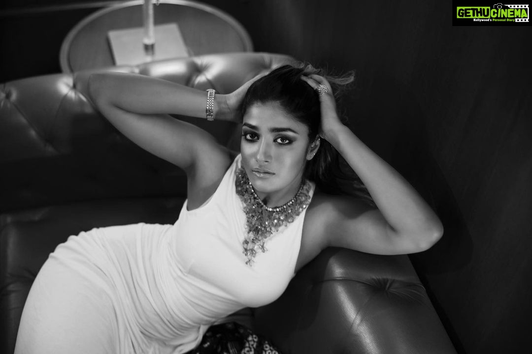 Dimple Hayathi Instagram - Actress @dimplehayathi Publisher, Editor-in-chief, makeup, styling & concept @itsmesangeethakailash @varaabyskmagzine Photography 📸 @sandeep.mv @_Sunburstt_ Designer : @sounaksenbarat @houseofthreestudio Venue @royalorchidbangalore Jewellery @amrapalijewels & @velvetboxby #dimplehayathi #Sunburstt #Sandeepmv #PortraitsbySMV #varaabyskmagzine #Khiladi #atarangire #houseofthreestudio #profoto #sonyalphain #betterwhenyoutether Hotel Royal Orchid, Bangalore
