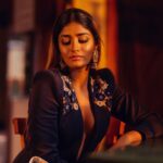 Dimple Hayathi Instagram - Actress @dimplehayathi Publisher, Editor-in-chief, makeup, styling & concept @itsmesangeethakailash @varaabyskmagzine Photography 📸 @sandeep.mv @_Sunburstt_ Designer : @sounaksenbarat @houseofthreestudio Venue @royalorchidbangalore Jewellery @amrapalijewels & @velvetboxby #dimplehayathi #Sunburstt #Sandeepmv #PortraitsbySMV #varaabyskmagzine #Khiladi #atarangire #houseofthreestudio #profoto #sonyalphain #betterwhenyoutether Hotel Royal Orchid, Bangalore