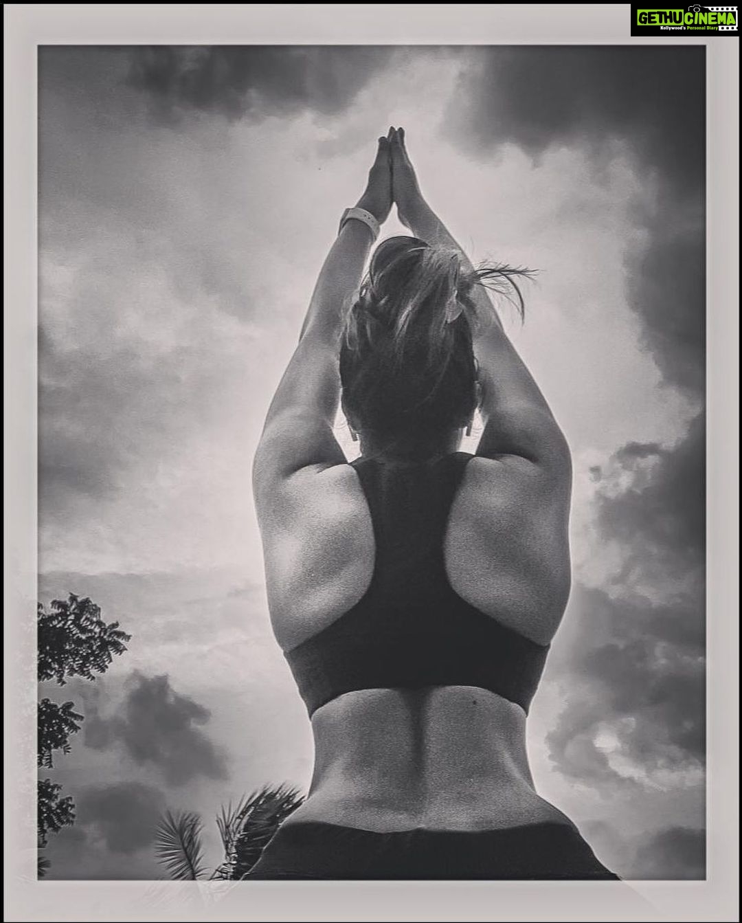 Dimple Hayathi Instagram - Quiet the mind , the soul will speak . #2020 #meditation #dimplehayathi #buddha