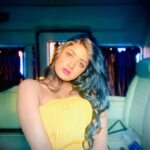 Dimple Hayathi Instagram - #love #limo #dimplehayathi #dimplehayati #sunlight #muse #bright #yellow