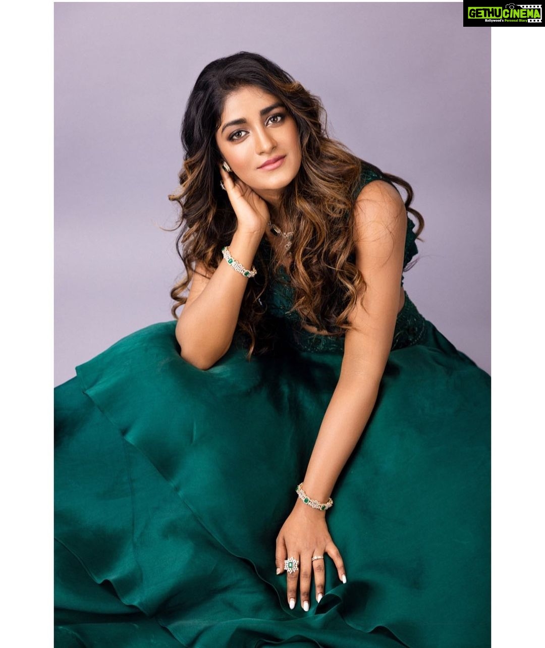 Dimple Hayathi Instagram - 🦚🎄☘️ #dimplehayathi