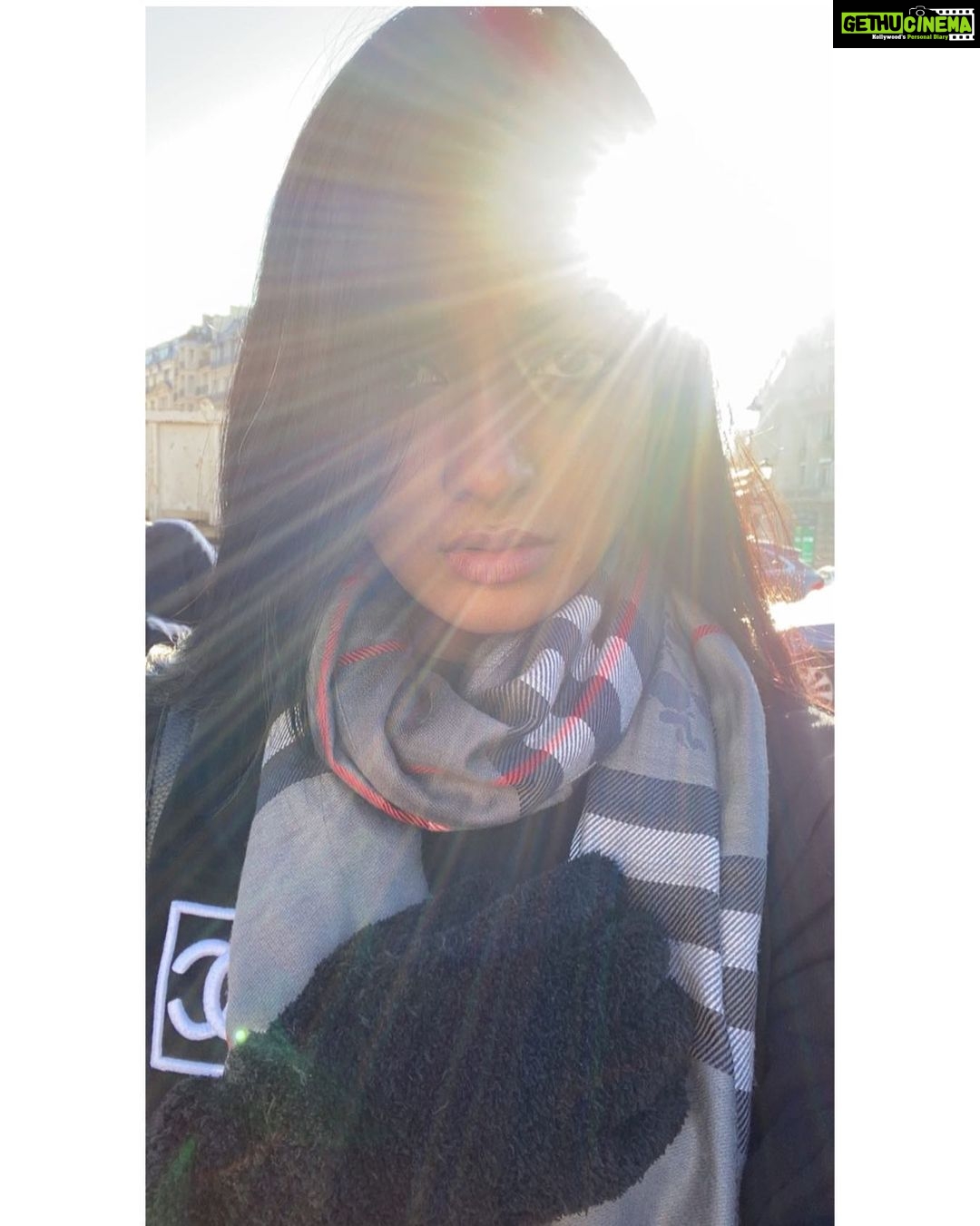 Dimple Hayathi Instagram - Glory✨ Pyramide du Louvre