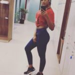 Dimple Hayathi Instagram - 💪💪💪💪 #hustle 🤘 .! #goals #bodygoals #fit #sexy #motivation #transformation #new #world