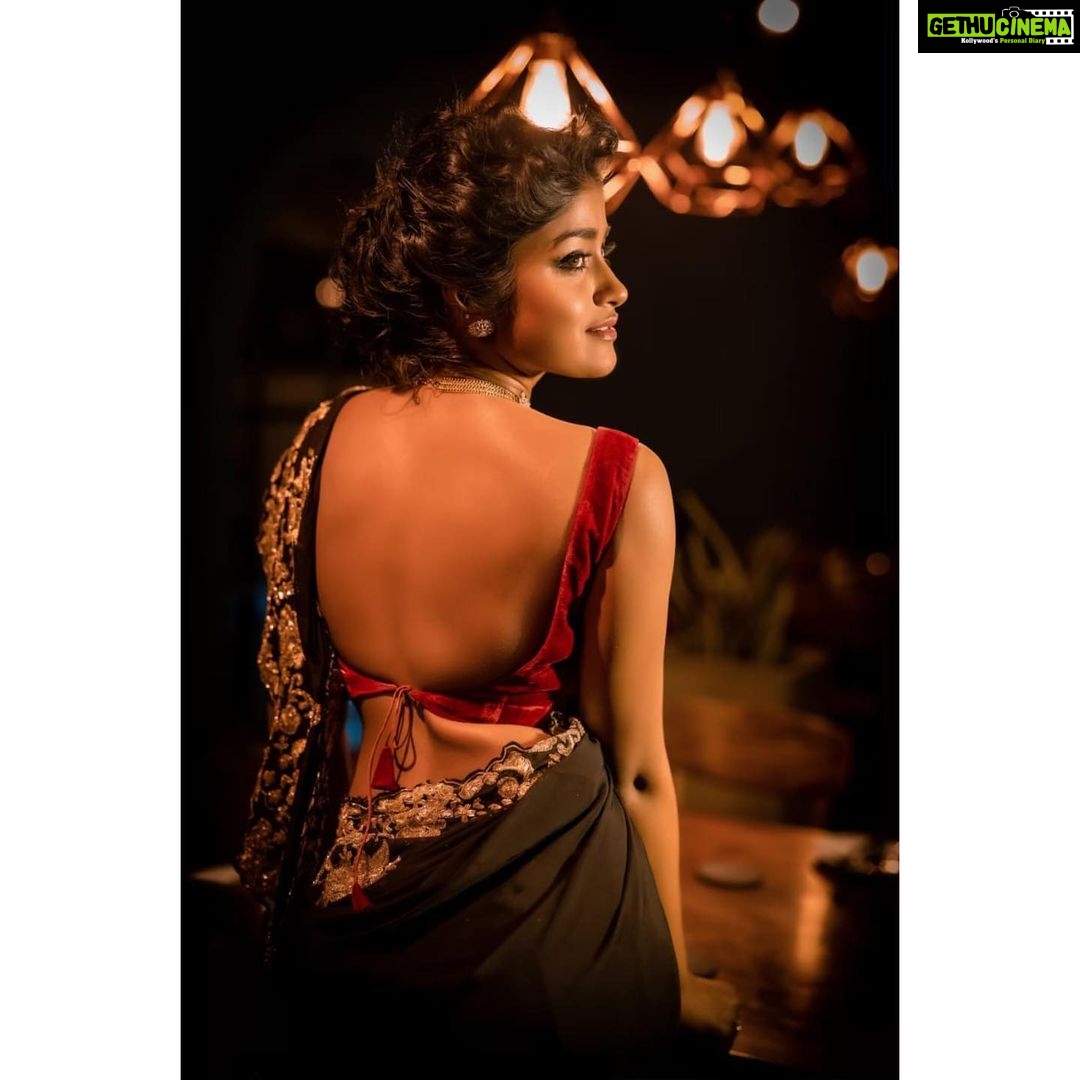 Dimple Hayathi Instagram - Gratitude is the sign of noble souls .! #dimplehayati #dimplehayathi #tbt❤️ #valmiki #gadhalakondaganesh 😬 yes I styled by myself 🥰🥰🧚♀️ ,🤳🏻 @sarathshetty