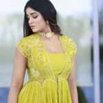 Dimple Hayathi Instagram – Green never looked so good! Our lovely @dimplehayathi turning heads and stealing hearts in this stunning green ensemble. 💚
#Ramabanam 🏹
Outfit: @piriindia
Jewellery : @treasureboxoriginals
Styling: @hersheyy05
Assisted by: @_vyshnavi_hk
Makeup: @aruusmakeup