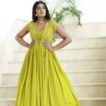 Dimple Hayathi Instagram – Green never looked so good! Our lovely @dimplehayathi turning heads and stealing hearts in this stunning green ensemble. 💚
#Ramabanam 🏹
Outfit: @piriindia
Jewellery : @treasureboxoriginals
Styling: @hersheyy05
Assisted by: @_vyshnavi_hk
Makeup: @aruusmakeup