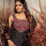 Dimple Hayathi Instagram – We clearly have too many favorites!
Outfit: @keerthikadireofficial
Photography: @puchi.photography
Jewllery: @karnikajewelshyd
Makeup: @aruusmakeup
Hair: @nagukasu
.
.
.
.
.
.
.
.
#stylediaries #raamabaanam #peoplemediafactory #tollywood #styling #dimplehayathi #celebstyle
