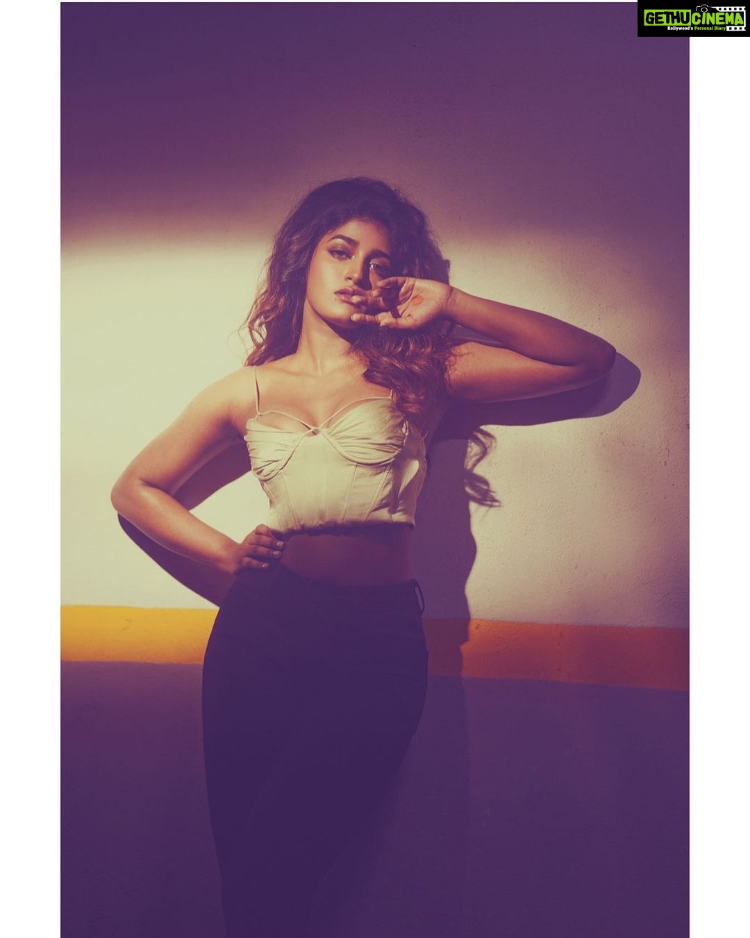 Dimple Hayathi Instagram - “The way I see it, if you want the rainbow, you gotta put up with the rain.”