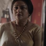 Ditipriya Roy Instagram - কাকে বিশ্বাস করা যায় এই জটিল খেলায়? #Rajneeti directed by @souravcinsta now streaming only on #hoichoi. @roy_ditipriya @kgunedited @koneenica_banerjee @arjunchakrabarty @aniruddhaa_gupta