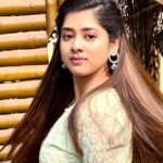 Ditipriya Roy Instagram - Gentle and delicate is her soul, but wild is where her heart lives……. . . . . . . . . . . #shoot #inbetween #mood #laugh #spring #longhair #wildheart #delicate #soul #love #positivevibes #fun #fashionstyle #beyourself #friday #fridayvibes #fridaymood #instamood #insta #instafashion