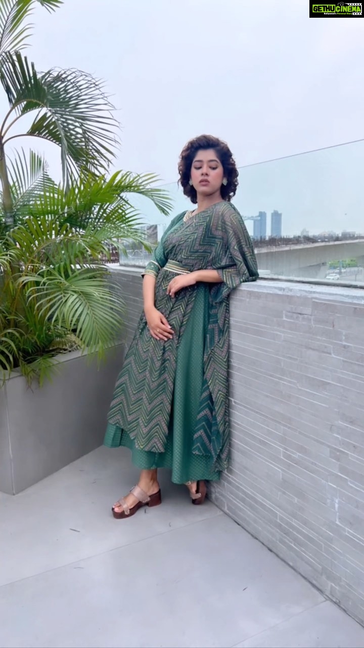 Ditipriya Roy Instagram - And The Bombshell The Unstoppable @roy_ditipriya styled by yours truly @sandipjaiswalofficial .. makeuppro @ameeth_dash