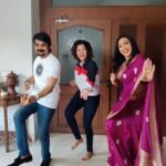 Ditipriya Roy Instagram - When 'Buri' got to know about #ProsenjitWedsRituparna 😄 #PWR25thNov @rituparnaspeaks @ipsitamukherjee.i19 @rishav_for_you @samrat_sharma_film @sktorigins @rahultewary @g3gill @shamik_guharoy #PranjalDas @durnibar @ghorui.animesh @mohorsen710 @satadeep_saha @cinemasssr @neidea_creations @swastikproductions #siddharthkumartewary #skt #rahulkumartewary #rkt #gayatrigill #swastikproductions #neideacreations #prosenjitchatterjee #rituparnasengupta