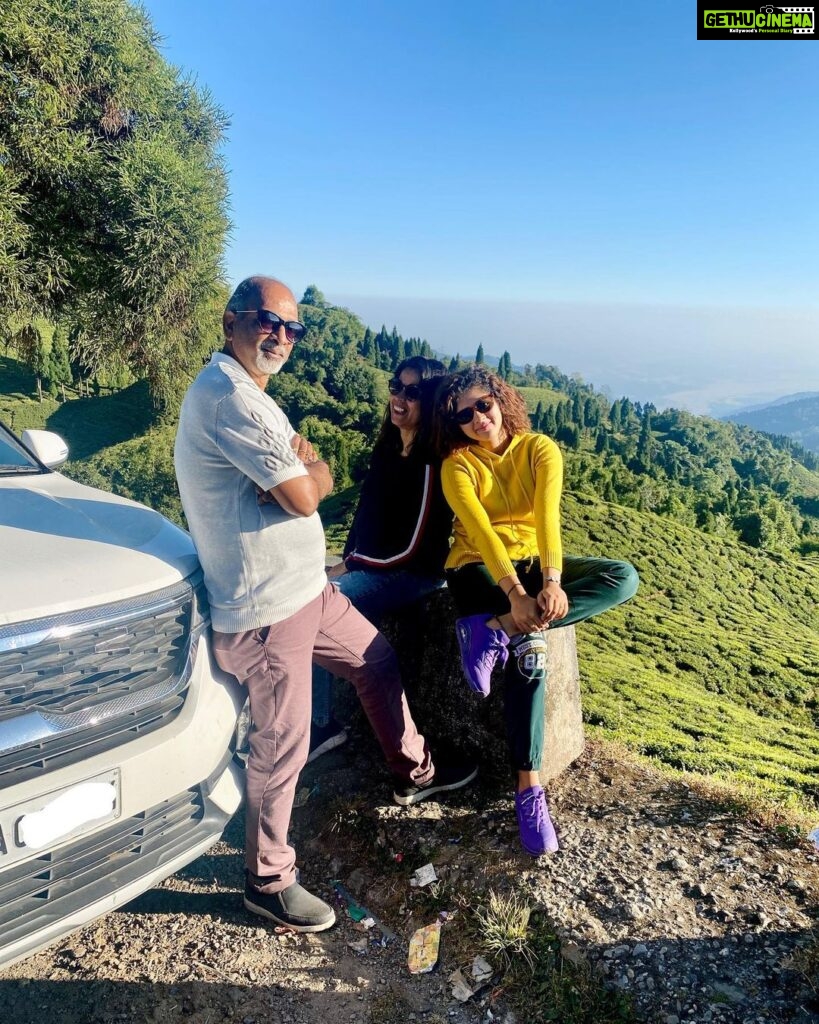 Ditipriya Roy Instagram - Before October’s gone….. 🏔❤️ . . . . . . . #roadtrip #family #october #mountains #colours #drive #positivevibes #nature #green #shades #love #darjeeling #insta #instadaily #instamood #instalove