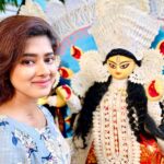 Ditipriya Roy Instagram - মা আসছে আর সাথে আসছে আমাদের বোধন এর Trailer কাল সকাল ১১ টায়! 😇🙏🏻♥️ . . . . . . 📷 Raka Sen 🤗❤️@sandiptasen . . . . #newannouncement #bodhon #trailer #series #puja #pujarelease #maadurga #hoichoi #hoichoiseason6 #bengali #bengalicontent #newcharacter #newchallenge #socialmessage #positivity #instagood #instadaily #instalike