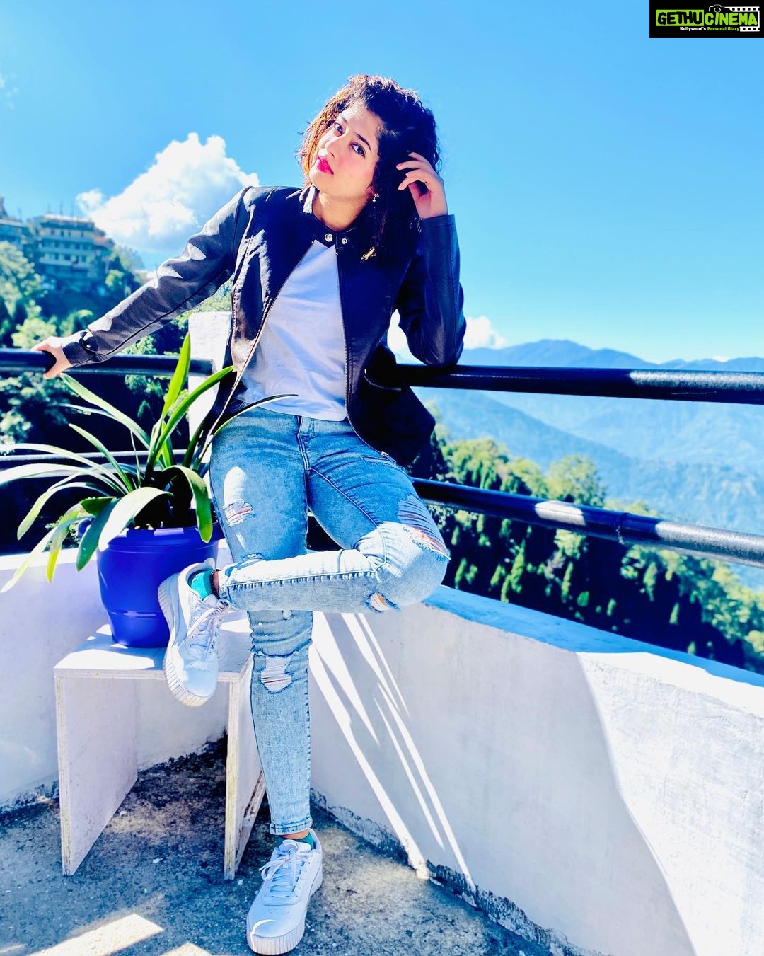 Ditipriya Roy Instagram - Lost & Found……🍂🏔❤️ . . . . . . . . 📷 @arjun_sarkar_3189 . . . . #autumn #mountains #sunlight #lookbook #messyhair #mood #nature #naturelovers #november #weather #posing #positivevibes #sneakers #roadtrip #love #peace #instalike #instadaily #instagram Corner Stay