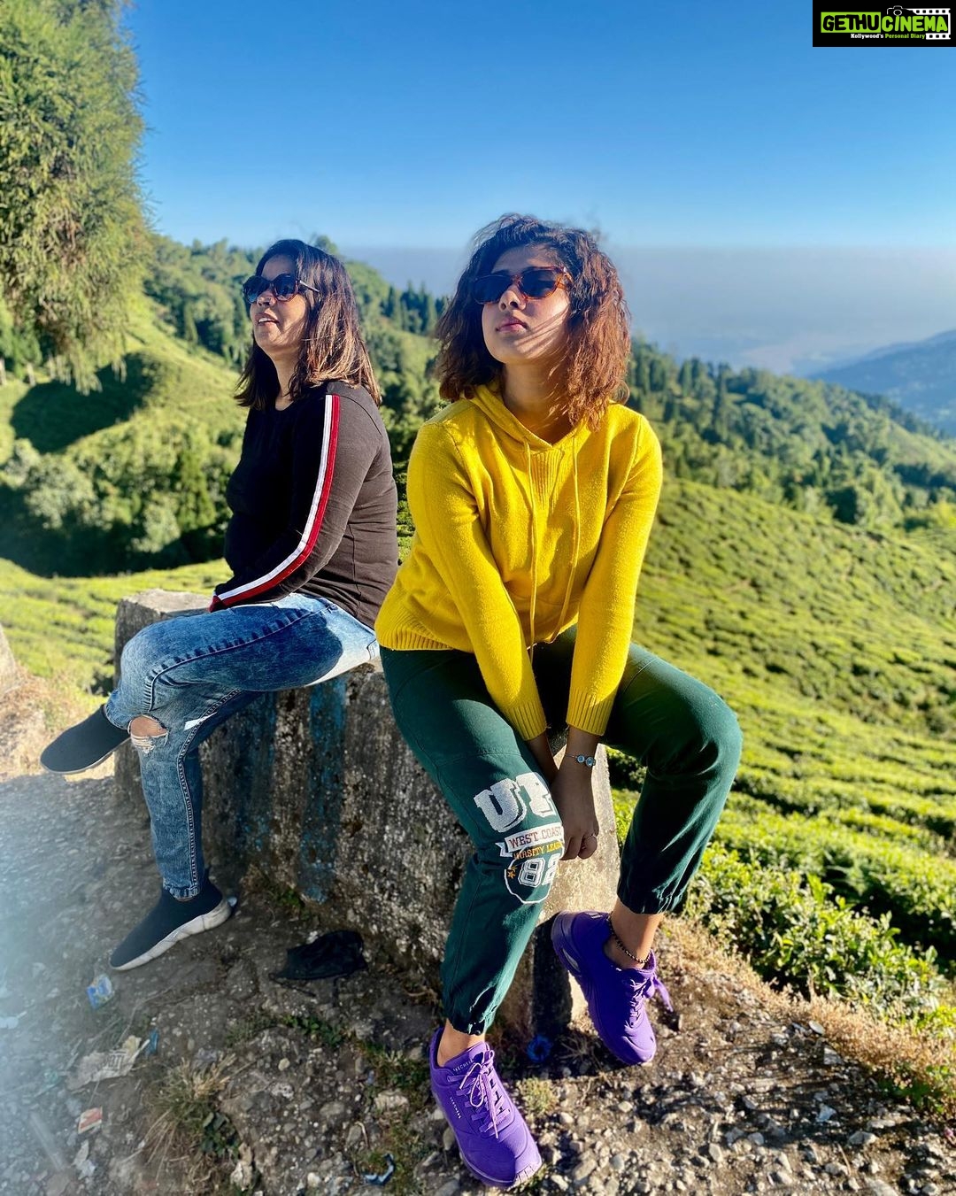 Ditipriya Roy Instagram - Before October’s gone….. 🏔❤️ . . . . . . . #roadtrip #family #october #mountains #colours #drive #positivevibes #nature #green #shades #love #darjeeling #insta #instadaily #instamood #instalove