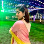 Ditipriya Roy Instagram - Wishing you all a very Happy & prosperous Diwali……🪔✨💫♥️ . . . . . . . . . . . #diwali #nosound #ethnicwear #bengali #celebration #love #light #sparkle #shine #candles #lighting #lookbook #diwaliscenes #shorthair #instafashion #instalike #instadaily