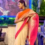 Ditipriya Roy Instagram - ॥ শুভ মহানবমী ॥ 🙏🏻❤️ . . . . . . . 📷 @arjun_sarkar_3189 . . . . . #durgapuja #mahanabami #mood #ethnicwear #saree #indian #bengali #puja2020 #positivevibes #jewellery #love #light #bun #look #instagood #instadaily #instamood