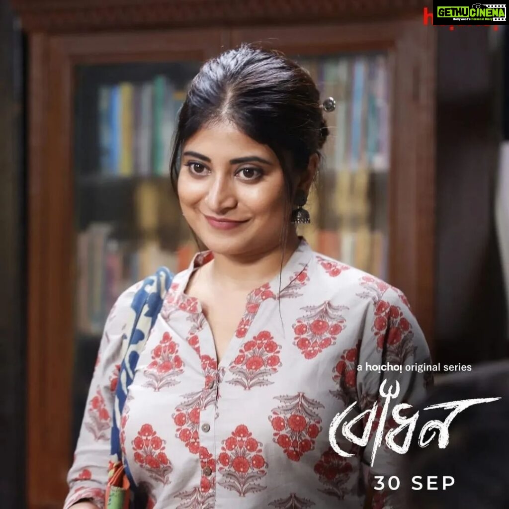 Ditipriya Roy Instagram - নারী শক্তির এক নতুন গল্প নিয়ে আসছে Shinjini আর Raka #Bodhon premieres 30th September, only on #hoichoi @roy_ditipriya @sandiptasen