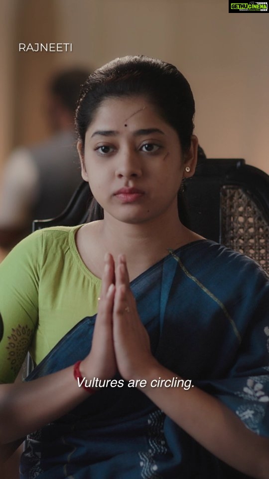 Ditipriya Roy Instagram - কে জিতবে গদি দখলের এই খেলায়? #Rajneeti now streaming only on #hoichoi. Subscribe to watch now! @roy_ditipriya @kgunedited @arjunchakrabarty @koneenica_banerjee @aniruddhaa_gupta #ShyamalChakraborty