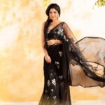 Divya Bharathi Instagram - The Universe loves you🤍 Wearing @devraagh STYLING @styled_by_arundev Photography @plan.b.actions MUA @neethu_makeupartist Hair @venus_paull Studio @studio_maxxo Jewellery @touchwood__store Art @silvester_attractte