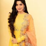 Divya Bharathi Instagram - Your sunshine girl🤍 📸 @shareefnandyala 👗 @sameenasofficial Earrings @rimliboutique