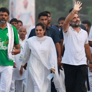 Divya Spandana Instagram - The Bharat Jodo Yatra led by Shri Rahul Gandhi @rahulgandhi has completed more than 1000kms. It started in Kanyakumari and is now moving towards Telangana. I joined Rahul ji and the other yatri’s on their last leg in Raichur, Karnataka. It was an exhilarating & humbling experience. The intention behind the Yatra is noble- to unite people from all walks of life no matter their status, caste or religion. The only way forward for our country is for all of us to walk unitedly. I am glad I took part in something that I strongly believe in - a united India. 

If you too believe in a strong, united India, do join the Yatra. It will be an unforgettable, enriching experience. 

#BharatJodoYatra #UnitedinLove #UnitedIndia