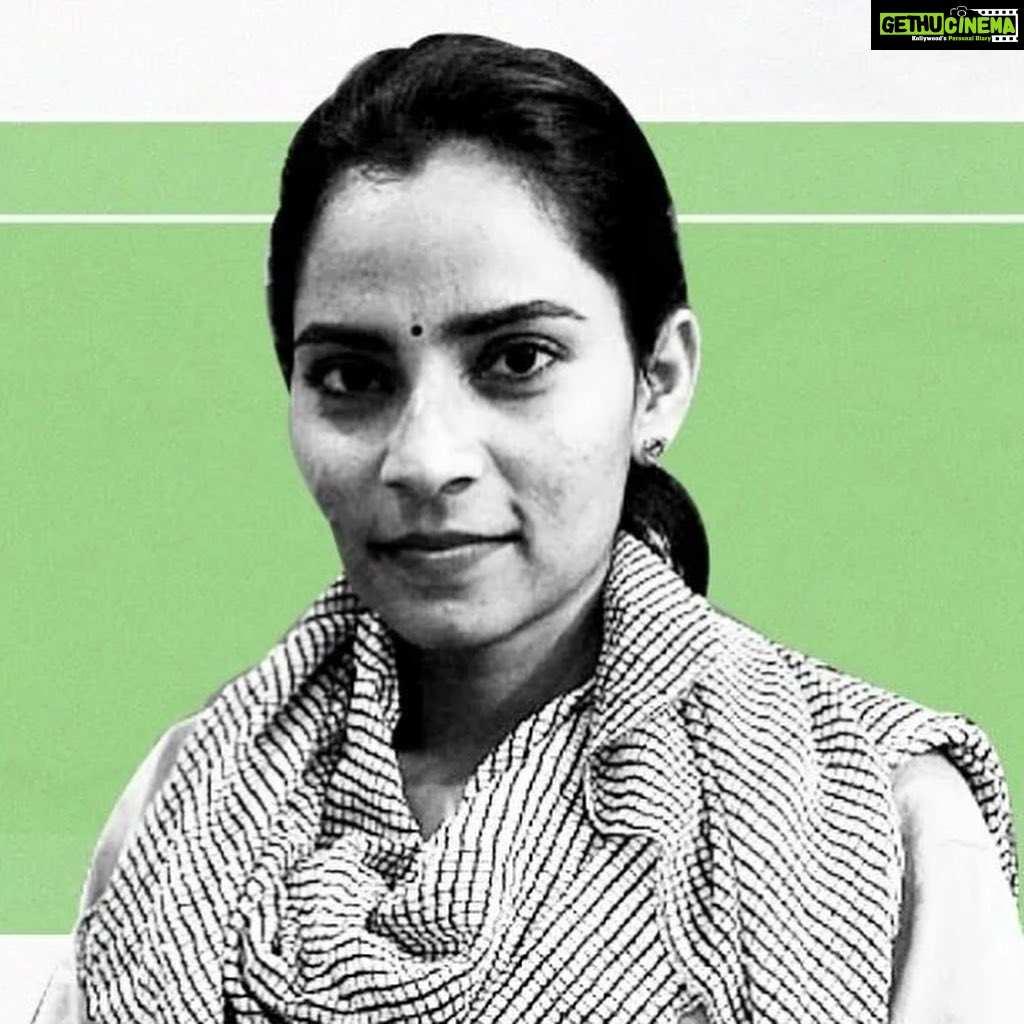 Divya Spandana Instagram - I do want to see your skin care routine and how quickly you can get ready to the count of ten, how you ‘buss it’, how you put on make up just by snapping your fingers and also unboxing the new stuff you’ve just received, what you wore to a friends party/wedding, dancing to your favourite track and I definitely want to know what’s on your plate, how many kms you’ve run, how you are working from home, managing your work life balance- we all deserve this and much much more. Women have come a long long way. BUT I’d also like to see that you care. That you have a voice. We could not have made it here if not for the women (& some men) who raised their voices fearlessly for our rights and our freedom. If Disha Ravi the 21 year old climate activist is in jail today- we are all collectively responsible. We’ve been mute spectators to this spectacle in our country for too long. When was the last time we spoke up for a fellow citizen? Have we forgotten the power of the people? Have we forgotten that this country is ours to make? Reminder- India is for the people, by the people and of the people. These women were jailed because they had an opinion. Because they raised their voice against injustice. These women came out of their comfort zones to fight for us. They put everything at stake, their family, their career, their friends, everything. We must speak up for them now. Show them that we care and that we are in this together. Now where are all you women at? Let’s make some noise. Raise your voice! #WomenforWomen