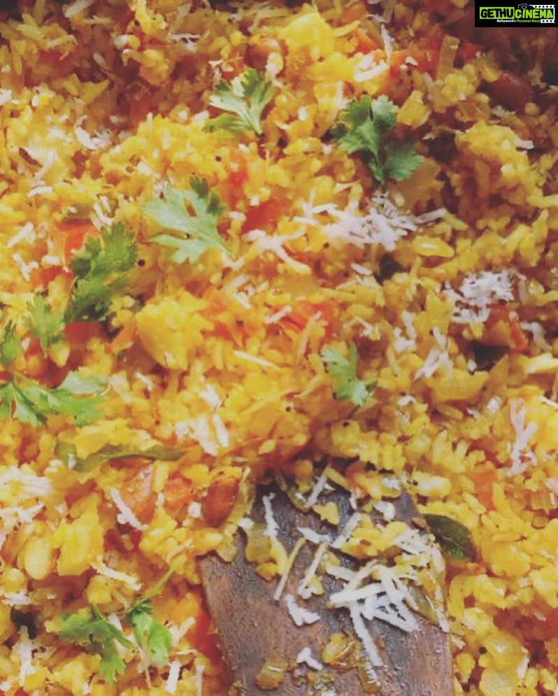 Divya Spandana Instagram - Thank you @gurmeharrr for the mention 🤗 In India we say Annadata Sukhi Bhava or Annadata Sukhino Bhavantu which is a Sanskrit shloka translates to -May the provider of the food be happy. Sadly, today, the farmers of our country, the providers of our food are unhappy. They are fighting against the farm laws that take away their rights. It’s our duty to stand by them in their time of difficulty. I’m tagging some superwomen I know to post a picture of their favourite grain/legumes/vegetable/fruit and share a recipe of their comfort food using the hashtag #Happinessforfarmers #ರೈತರಹಕ್ಕು @soniajain_thinkingbodies @ritika.jolly @vaishalimp @mitali.rannorey @gauravi_vinay @sandhyashekar please take this forward! Rice. The staple food of India- takes 4 months of intensive labour to grow. Rice nourishes my soul. I can’t live without it. I buy my grains from @biobasicsin The recipe I’m sharing is of Chitranna, my go-to comfort food. Ingredients Onions Tomato Urad dal Rice Mustard Curry leaves Green chilies Turmeric Salt Oil Coriander * In a kadai heat 2 tbsp oil and add 1 tsp mustard, 1 tsp urad dal and few curry leaves. * splutter the tempering without burning. * add a few chopped green chillies * add 1-2 onion and saute well. * add 1-2 tomato’s and saute for a minute. * cover and cook until tomatoes turn soft and mushy. * add ¼ tsp turmeric and 1 tsp salt * add in 2½ cup cooked rice and mix gently. * cook on low flame for 5 minutes or until flavours are absorbed. * garnish with coriander * Tip: Enjoy tomato chitranna with hot kaara chips! 🤤♥️