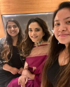 Divya Spandana Instagram - Tonight’s Glam @bhavyagowda.07 @sumayadesignerstudio @makeupbyabhilasha @harshasingh512 
Simply the best! 
@gajraj_jewellers #filterfree