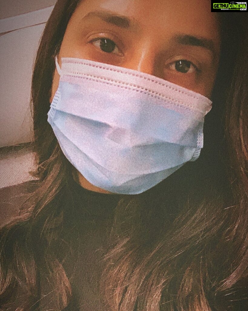 Divya Spandana Instagram - Birthdays- you want them you don’t want them 🙃 Thank you for the wishes. 🤗 You are all so kind and thoughtful 😘😻 Much much love to you all! ♥♥ Currently somewhere over the Atlantic ocean, tired, sleepy 😴 but also grateful for 39 ☺ Be safe & mask up! 😷