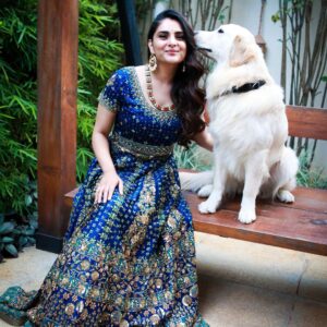 Divya Spandana Instagram - Can’t remember if we shot this for Dasara or Deepavali, I think it was 2016. I don’t think I’ve dressed up since! 🤪 
@bangalore_times @sunayanasuresh @kavyachristopher