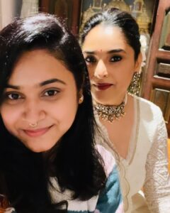 Divya Spandana Instagram - White nights 💫🌟
Makeup @shefalisurvemua 
Hair @hairartistry_by_lavibuxani 
Styling @bhavyagowda.07 
Assisted by @meghanashetty2011
Jewellery @gajraj_jewellers