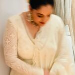 Divya Spandana Instagram - White nights 💫🌟 Makeup @shefalisurvemua Hair @hairartistry_by_lavibuxani Styling @bhavyagowda.07 Assisted by @meghanashetty2011 Jewellery @gajraj_jewellers