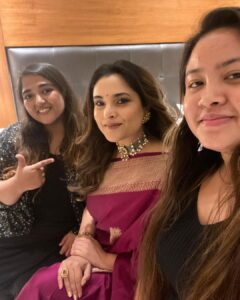 Divya Spandana Instagram - Tonight’s Glam @bhavyagowda.07 @sumayadesignerstudio @makeupbyabhilasha @harshasingh512 
Simply the best! 
@gajraj_jewellers #filterfree