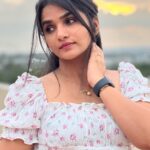 Divya Uruduga Instagram - We are who we choose to be! 👻💃 💛🖤 📸: @darshan_uruduga 🐒 #divyauruduga #divyau #du #D #uruduga #DU #DUvians #thirthahalli #d #shivamoga #kpdu #arviya #arviyans #arya #preetiirali #live #love #laugh #peace #positivity #🧿
