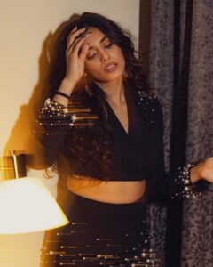 Divyansha Kaushik Instagram - Grrr

Outfit by @alayza_official  Styled by @ayeshaaminnigam @shauryaathley assisted by @janvhijaiswal 💕💕💕
And a super quick one with @the_pixel_farmer 👶🏻
Thankyou guys, totally feelin myself in these picturaaazzzzzzzz
