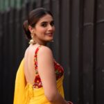 Divyansha Kaushik Instagram – Matrimony profile picture👸🏻

Styled by @officialanahita 
Saree: @suta_bombay 
Pic: @camcrowphotographi