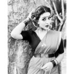 Durga Krishna Instagram - Give me an Old Fashion Sort Of Love. Makeup : @vikas.vks.makeupartist Hair : @nikhil_vks Saree : @swayamvarasilksindia Blouse : @arsignatureofficial