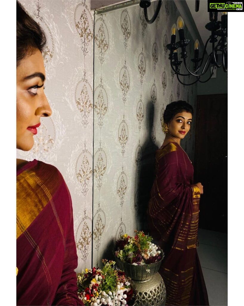Durga Krishna Instagram - Reigning my love for the timeless classic! Make-up & hair @sajithandsujith Sajith & Sujith