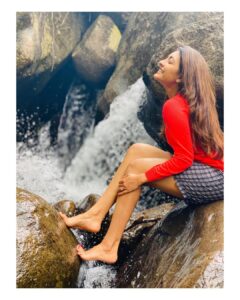 Durga Krishna Instagram - You glow differently when you are Happy😇
Photo courtesy @dushyanth_krishna_dk 
Location : @hillranches
