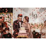Durga Krishna Instagram - Wedding reception @arjunravindranofficial ♥️ #DAshaadi Photography : @coconut.weddings Events: @eventiaevents @nikhil_eventia Durga Makeup : @vikas.vks.makeupartist Arjun Makeup : @nomarks_shibaz Hair : @sudhiar.hairandmakeup Jewellers : @sangeetha916gold Costume: @paris_de_boutique Styling : @styledbysmiji Entertainment team : my @volcanodancecompany ♥️ Wedding cake : @sugarbeans.cochin Assistant : @nikhilraj002