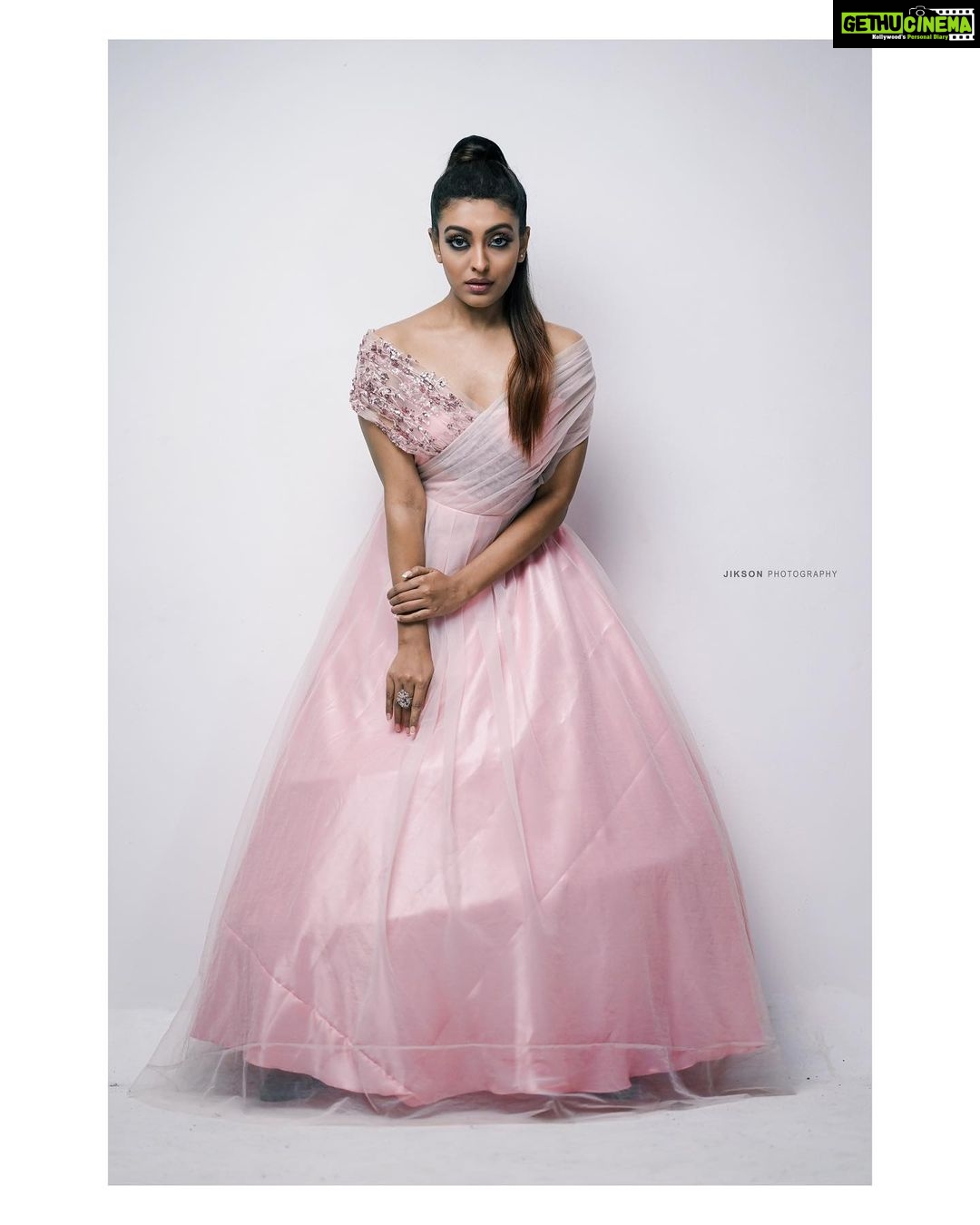 Durga Krishna Instagram - “SHE” . Concept, direction and photograpy @jiksonphotography Makeup: @vikas.vks.makeupartist Hair: @sudhiar.hairandmakeup Wearing: @dhaga_brand Stylist : @zohib_zayi Production and studio : @thestudioloc Assistant: @a____p____t @bipinsivan @akshay_chandran____ @photographer_indeed Design : @magicwand_by_loc Special thanks to : @dalu_krishnadas