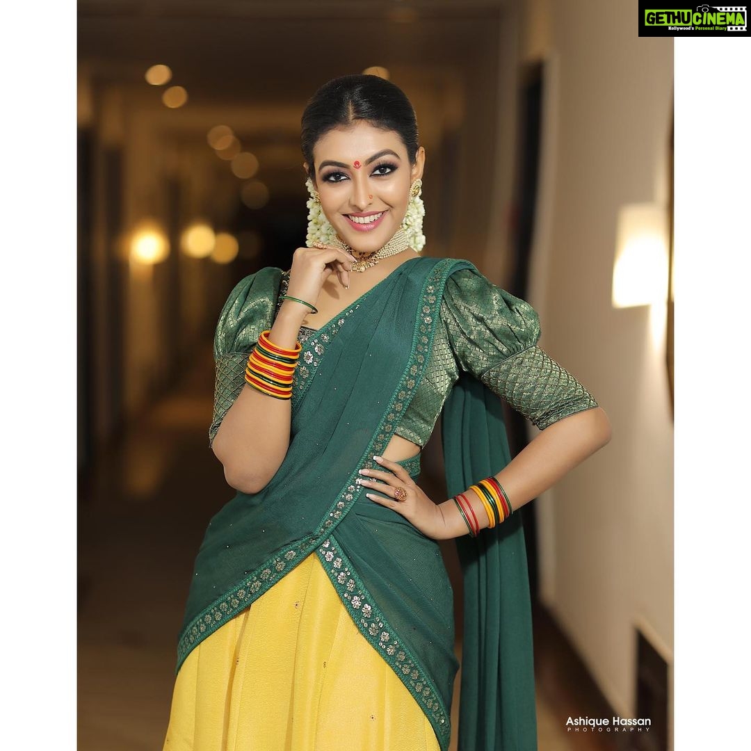 Durga Krishna Instagram - Costume courtesy :- @paris_de_boutique Make-up and Hair @vikas.vks.makeupartist @sudhiar991 Photo courtesy:- @ashique_hassan