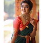 Durga Krishna Instagram - Thank you 2022 ✨ Styled By : @sanliya_sabu Jewellery : @kalyanjewellers_official Make up & Hair : @meeramax_makeupartist_ Photo courtesy : @happyweddings_creative