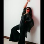 Dushara Vijayan Instagram - XoXo,gossip girl🖤 . . Shot by : @thememoryboat and team Makeup Artist : @renuka_mua Hair stylist : @puii_c_ammy Assistance : @prasanthpowar #styleinspo #style #fashion #black #sassy #whatiwear #stylestatement
