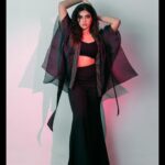 Dushara Vijayan Instagram - XoXo,gossip girl🖤 . . Shot by : @thememoryboat and team Makeup Artist : @renuka_mua Hair stylist : @puii_c_ammy Assistance : @prasanthpowar #styleinspo #style #fashion #black #sassy #whatiwear #stylestatement